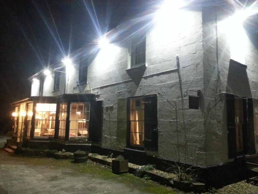 Bed and Breakfast The Penruddocke Arms Dinton  Exterior foto